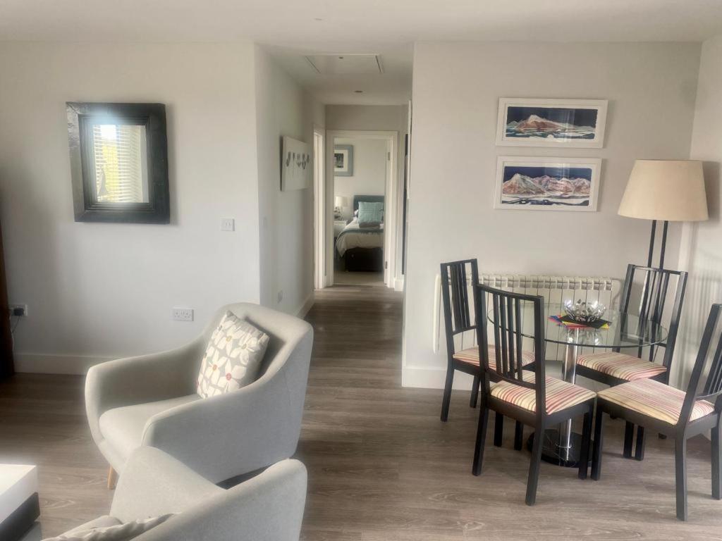 2 Bedroom Cottage Sleeps 4 With Hot-Tub, & Shared Pool Use Sennen Bagian luar foto